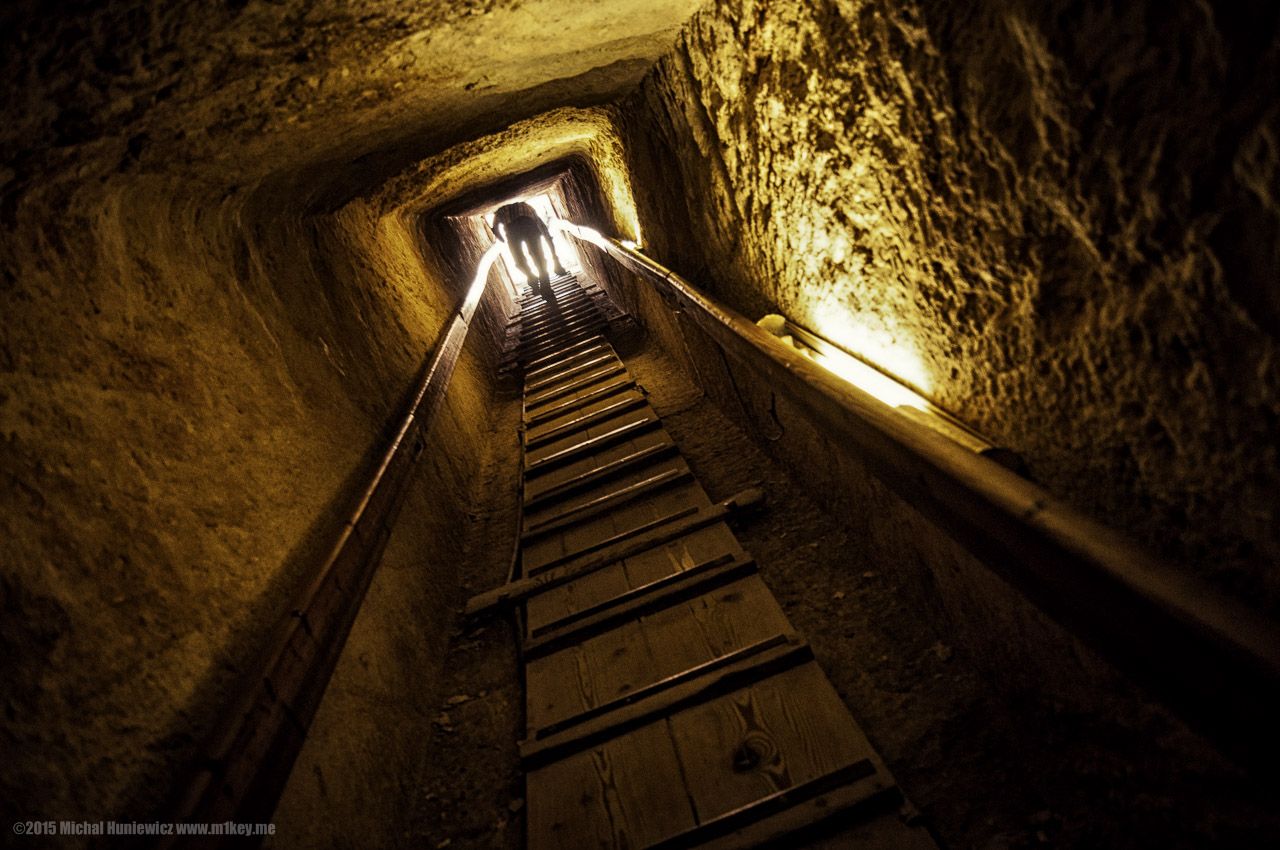 Egyptin suurimman pyramidin sisältä löydettiin yhdeksän metriä pitkä salainen tunneli