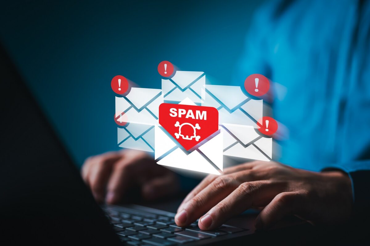 Spam-puhelujen nauhoittaminen ilmoittamista varten: mitä Suomi tietosuojavirasto sallii ja miten se tehdään