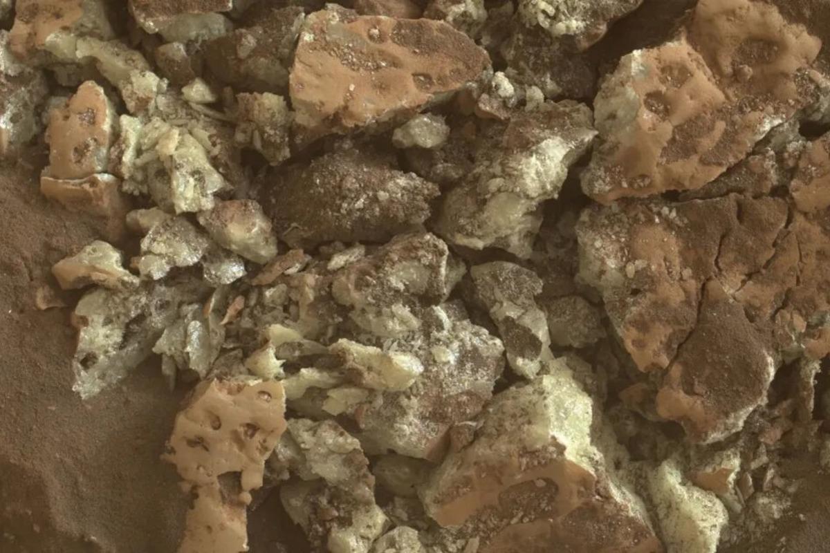Marsista löydettiin uusi mineraali, joka muodostuu voimakkaassa kuumuudessa